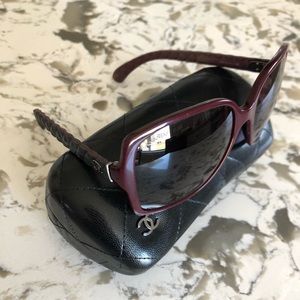 Authentic CHANEL burgundy Sunglasses with case